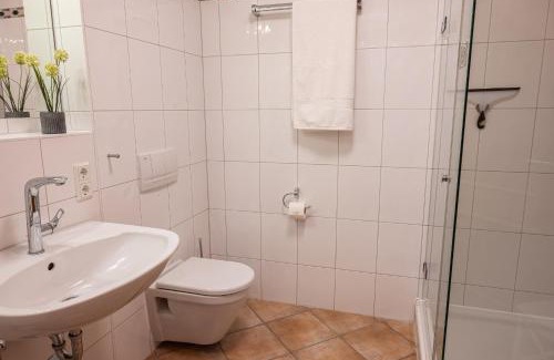 Ostseebad Wustrow Apartment | Family-Friendly Retreat at Birkenhof App 65 "Dünennest"