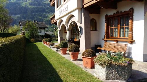 Zell am Ziller Apartment | Birkenhof: Family-Friendly Retreat with Oceanfront Views