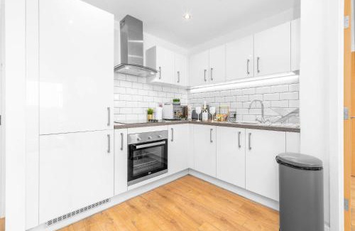 The Westside Apartment | Pet-Friendly 2 Bedroom Apartment in Birmingham City Centre