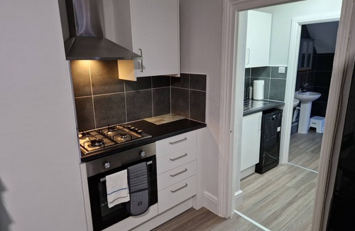 Birtley Apartment | Inviting Birtley's Amethyst: Family-Friendly 3 Bedroom Apt