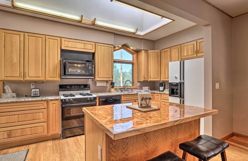 Bisbee House | Unbeatable Bisbee Home Near Park & Tennis Courts!