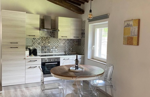 Grotte di Castro House | Discover Biscarello House: Family-Friendly by the Lake