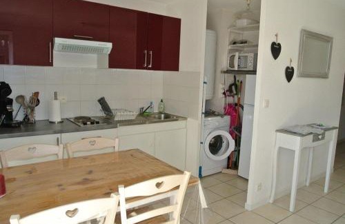 Biscarrosse Plage Apartment | Biscarrosse Plage T2: Family-Friendly Retreat with 9/10 Rating