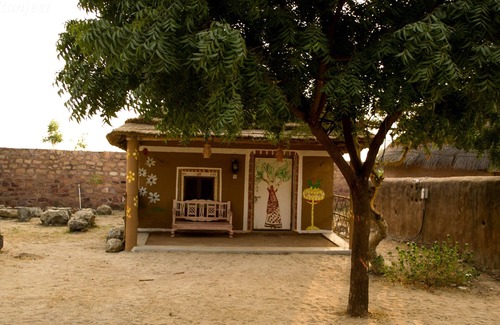 Uchiyarda Hotel | Experience Bishnoi Village Camp and Resort: Family-Friendly Stay