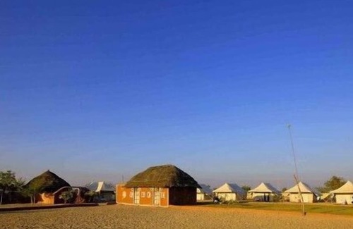 Uchiyarda Hotel | Experience Bishnoi Village Camp and Resort: Family-Friendly Stay