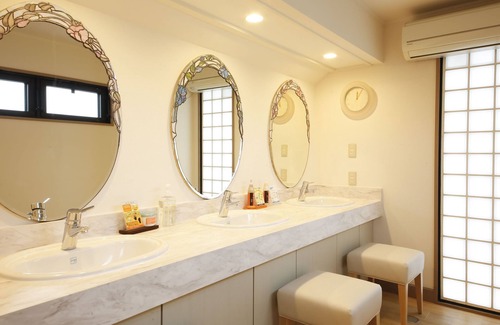 Shima Hotel | Experience Relaxation at Bishoku no Kakurega Provence