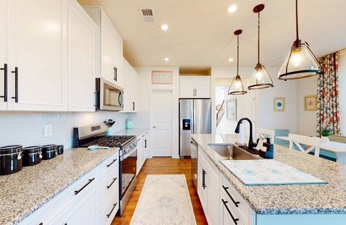 Millville House | Perfect Bishop's Landing Townhouse with Pool and Tennis Court