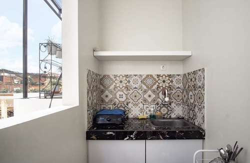 Pogung Lor Villa | Cozy Bisma Balcony Homestay with Breakfast & Family Amenities