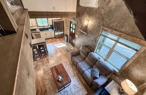 Whitefish House | Bison Ridge Cabin #1 | Pet Friendly | 4BR Getaway w/Hot Tub, Fire Pit & Grill | Sleeps 8!
