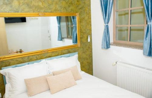 Craiova House | Discover Bistro Centru Vechi Craiova: Pet-Friendly Retreat