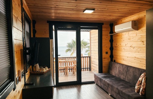 Bodrum City Center Cabin | Cozy Bitez Tiny House with Ocean View & Pet-Friendly Amenities