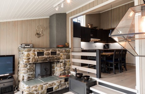 Beitostolen Cabin | Bitigrenda L: Family-Friendly Retreat with Breakfast Included