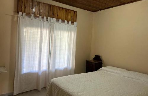Chajari House | Bitty: Child-Friendly Retreat with 10/10 Guest Ratings