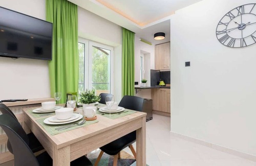 Sopot Apartment | Scenic Sopot Retreat with Ocean View & Family Amenities