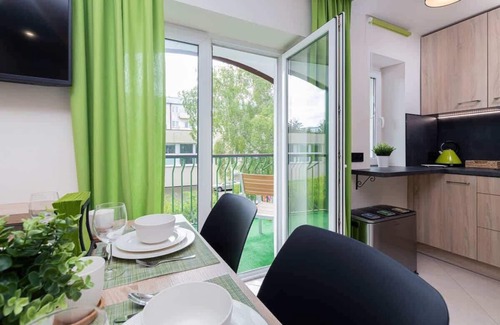 Sopot Apartment | Scenic Sopot Retreat with Ocean View & Family Amenities
