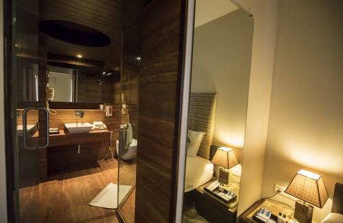 Rajkot Hotel | Discover Bizz The Hotel: 4-Star Family-Friendly Retreat