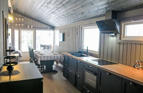 Aseral House | Relax at Bjørnnåslia by Interhome with Spa & Breakfast