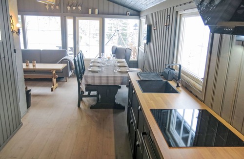 Aseral House | Relax at Bjørnnåslia by Interhome with Spa & Breakfast