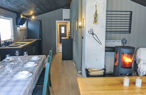 Aseral House | Relax at Bjørnnåslia by Interhome with Spa & Breakfast