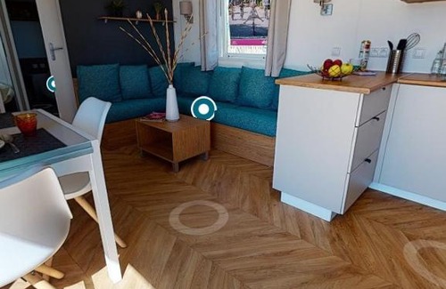 Lauwersoog Ski Chalet | Discover Bj Chalets - De Rug 3: Family-Friendly Retreat