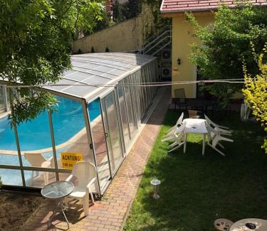Szeged Apartment | BL Luxus Apartman: Rated 9/10 with Private Pool & Breakfast