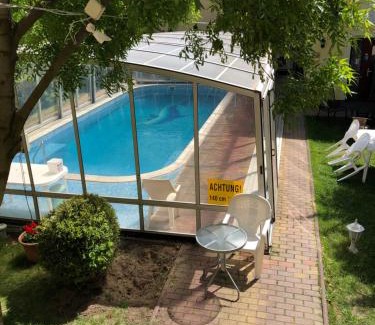 Szeged Apartment | BL Luxus Apartman: Rated 9/10 with Private Pool & Breakfast