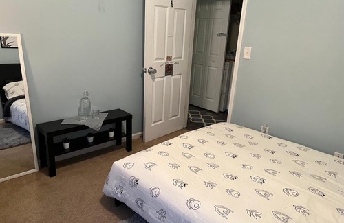 Charlotte House | Chic BlaBla Lounge - Guest Rated 8/10 for Your Getaway