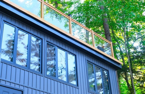 Torrance House | Delightful Black Bear Hotel at Lake Muskoka Awaits You