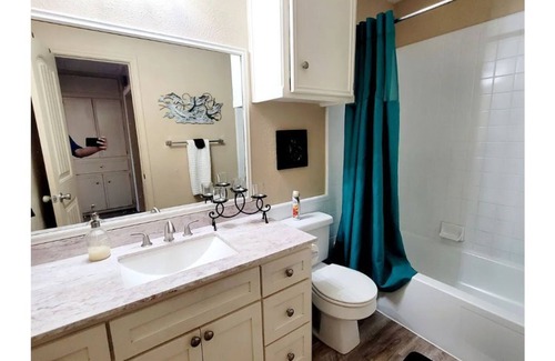 Lubbock Apartment | Cozy Black Beard's Cabin - Perfect Family Getaway in Lubbock