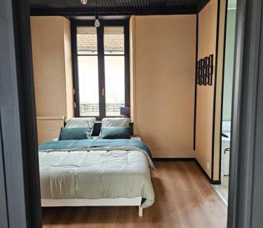 Epinal Apartment | Relaxing BLACK BOX CINEMA Apartment with Hot Tub Amenities