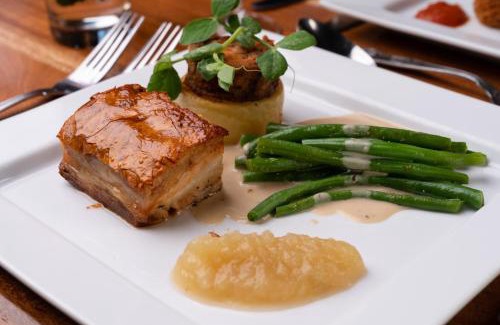 Gartmore Hotel | Discover Black Bull Gartmore: 9/10 Rated with Breakfast Included