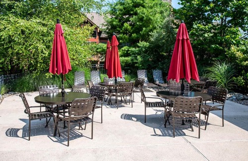 Vernon Apartment | Guest Rated 9/10: Black Bear Bluff with Pool & Hot Tub