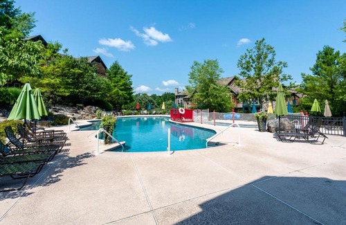 Vernon Apartment | Guest Rated 9/10: Black Bear Bluff with Pool & Hot Tub