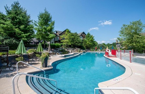 Vernon Apartment | Guest Rated 9/10: Black Bear Bluff with Pool & Hot Tub