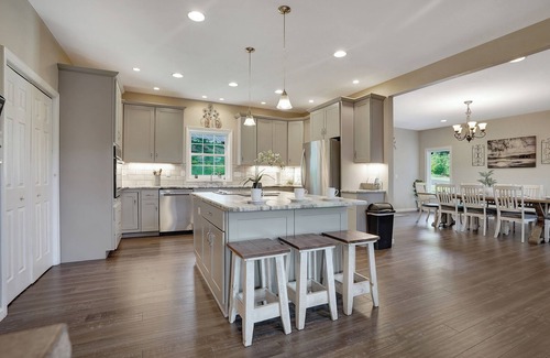 Helfenstein House | Inviting Black Diamond Retreat | Lakefront with Game Room