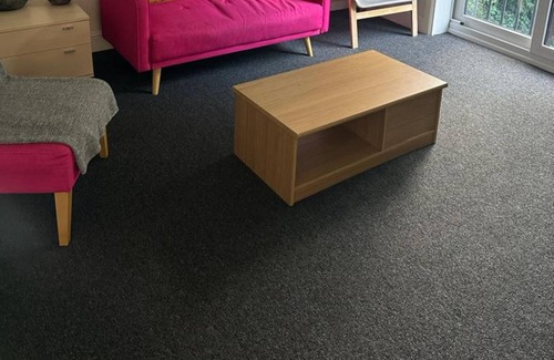 Dunstable Apartment | Black Door MALT-Huku Kwetu (Dunstable)