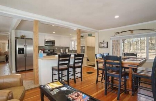 Colorado Springs Cabin | Guest Rated 9.8: Cozy Black Forest Colorado Log Cabin Retreat