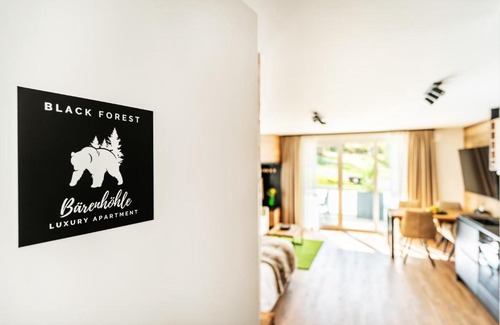 Schluchsee Apartment | Relax in Black Forest Apartment Bärenhöhle with Sauna