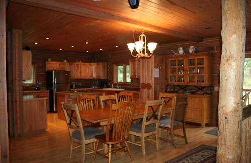 Nemo House | Explore Black Hills Diamond Dale: Cozy Log Cabin Retreat