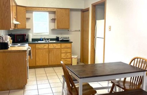 Keystone Apartment | Charming 2 Bedroom Retreat Steps from Mt Rushmore