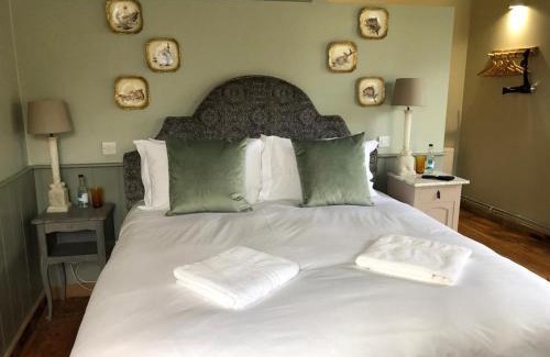 Amberley Hotel | Discover Black Horse: Pet-Friendly Retreat with Great Reviews
