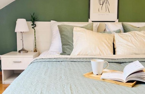 Vysehrad Apartment | Experience Black Pearl Near Vysehrad Castle - Rated 9.4/10