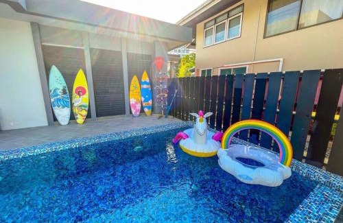 North Pattaya Villa | Elegant Black Pearl Villa Wongamat with Oceanfront Views