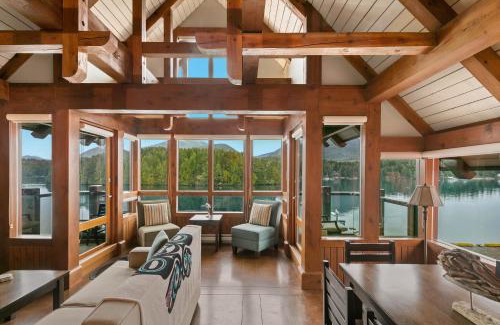 Ucluelet Apartment | Inviting Black Rock Landing: Family-Friendly 4-Star Retreat