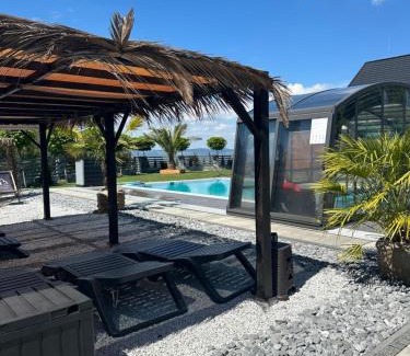 Kamionka Wielka House | Unforgettable BLACK ROCKS: 4-Star Oceanfront Retreat