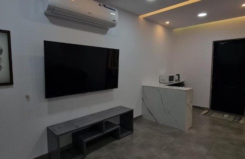 AlUla Apartment | Experience Black: Guest Rated 9/10 on Your Next Stay