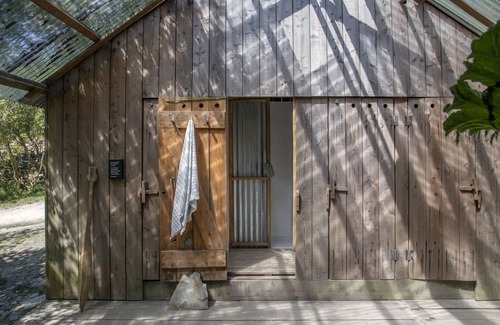 Tintagel Cabin | Ocean View Tipi Retreat: Family-Friendly Escape Awaits
