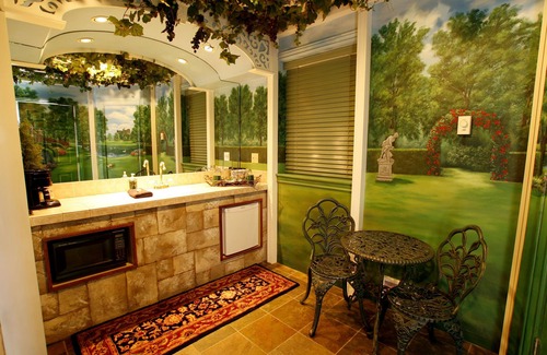 Pocatello Hotel | Discover the Black Swan Inn: Family-Friendly Stay with Breakfast