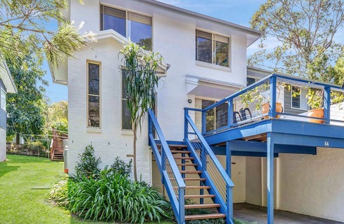 Hyams Beach House | Discover Black Wattle at Hyams Beach with Oceanfront Pool