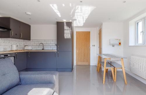 Stowmarket House | Pet-Friendly Blackberry Cottage with Top Guest Rating 9.2